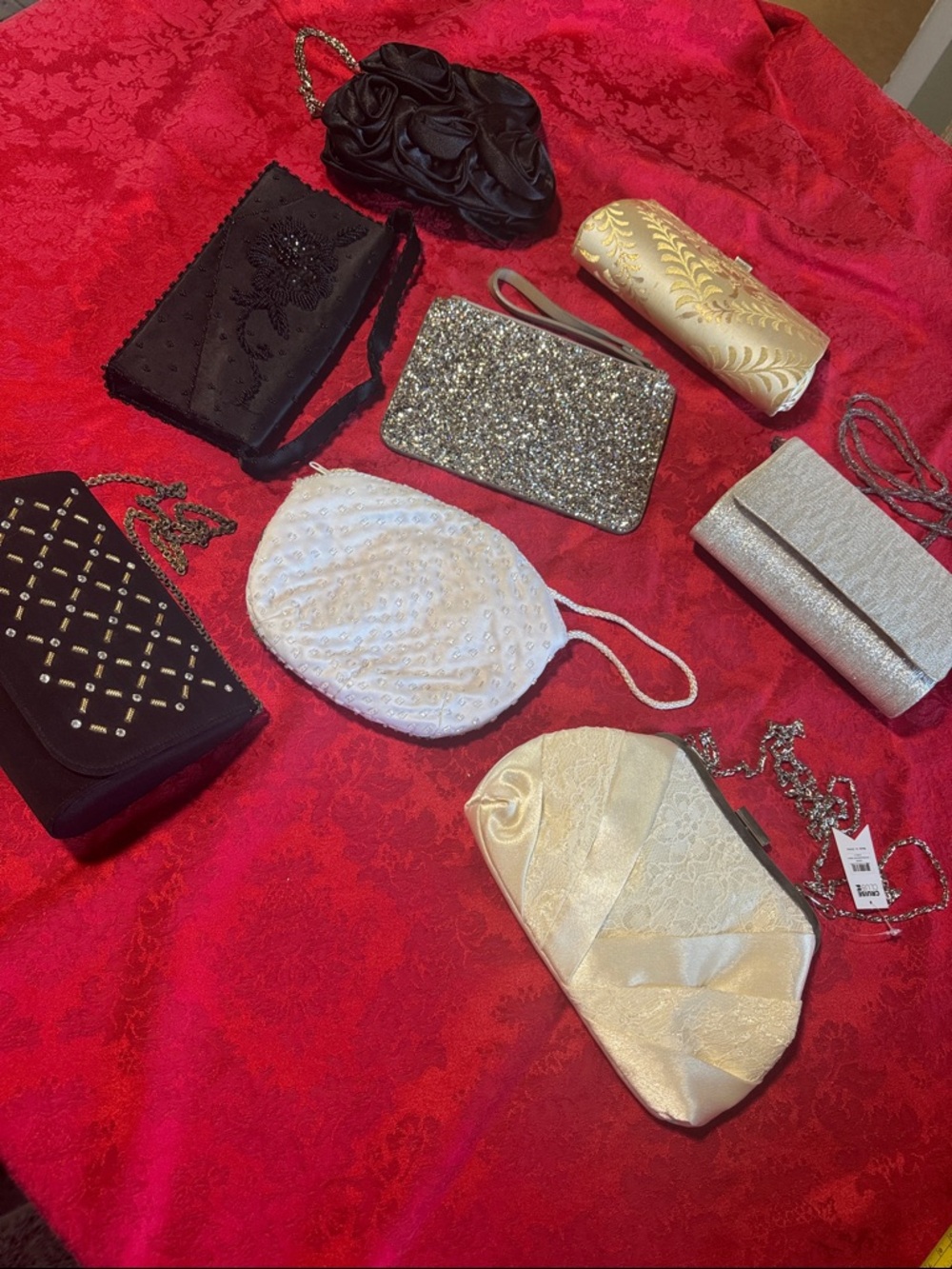 Lot of 8 evening bags/clutches/wristlets.  Great condition. - Picture 10 of 10